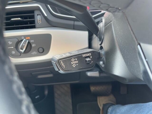 Audi A4 Avant 35 TFSI Business Edition Automaat