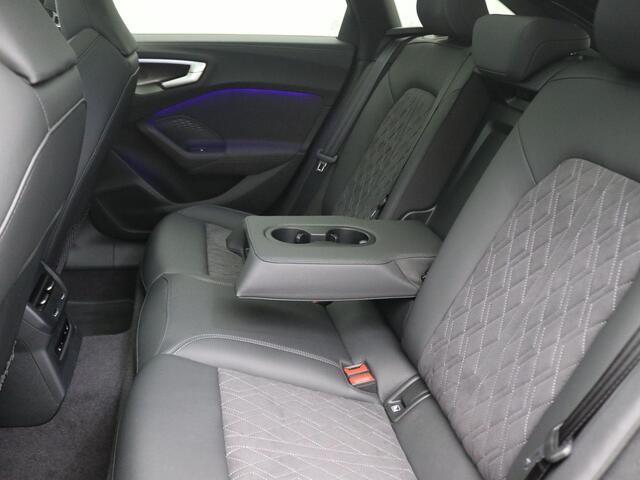 Audi A5 Avant 2.0 e-hybrid quattro S edition Competition 367PK Panorama Dak, Trekhaak, Matrix LED, Stoelverwarming, B&O Premium Sound, 20" Lmv, Keyless, Elek. Achterklep