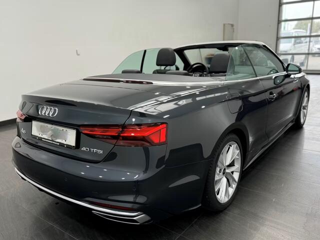 Audi A5 Cabriolet 40 Tfsi S-Tronic (150kW/204pk) ** MATRIX, LEDER, VIRTUAL, NEKVERW, 18-inch LMV, ADAPT. CRUISE ** 1e EIG - ¤ 26.200,= onder NP ** ** INFORMEER OOK NAAR ONZE AANTREKKELIJKE FINANCIAL-LEASE TARIEVEN **