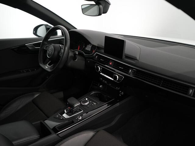 Audi A5 Sportback 35 TFSI Sport S-line black edition | Sportstuurwiel | Navi | Cruise |