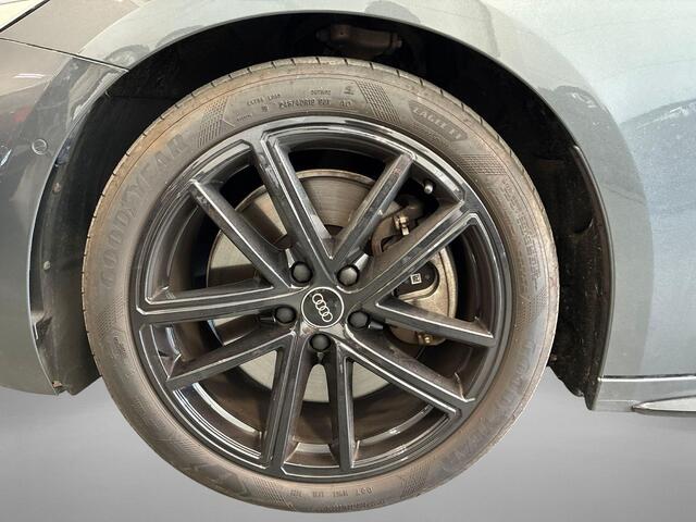 Audi A5 Avant 2.0 299pk S-tronic e-hybrid quattro S edition · 360 Camera · Navigatie · Dodehoek Detectie · Wegklapbare Trekhaak · 19'' Inch · Garantie t/m 05-08-2029 of 100.000km