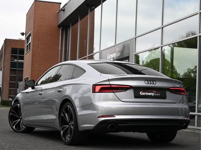 Audi A5 Sportback 40Tfsi S-Line 190pk Black optic Pano B&O Virtual RS-stuur Tr.Haak El.Zetels