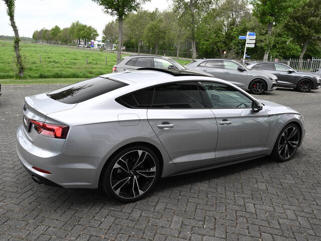 Audi A5 Sportback 40Tfsi S-Line 190pk Black optic Pano B&O Virtual RS-stuur Tr.Haak El.Zetels