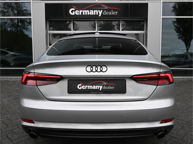 Audi A5 Sportback 40Tfsi S-Line 190pk Black optic Pano B&O Virtual RS-stuur Tr.Haak El.Zetels
