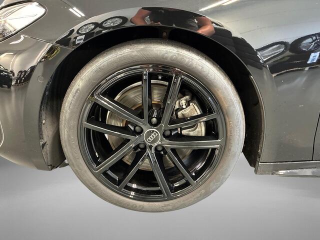 Audi A5 Avant 2.0 e-hybrid Quattro 299pk S-Tronic S Edition · 360 Camera · Inklap. Trekhaak · Bijrijdersscherm · Side Assist · Keyless · Matrix LED · Garantie t/m 05-08-2029 of 100.000km