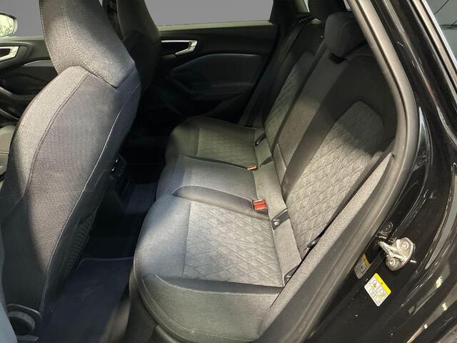 Audi A5 Avant 2.0 e-hybrid Quattro 299pk S-Tronic S Edition · 360 Camera · Inklap. Trekhaak · Bijrijdersscherm · Side Assist · Keyless · Matrix LED · Garantie t/m 05-08-2029 of 100.000km