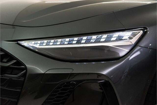 Audi A6 Avant C9 e-hybrid 270KW Quattro S Edition Competition 367PK | Tech Pro | B&O | Lucht | Trekhaak | Werkelijk VOL OPTIE! 5 jaar Fabrieksgarantie