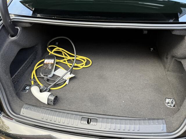 Audi A6 Limousine 50 TFSI e quattro Business edition | Leder | Stoelverwarming | Apple Carplay