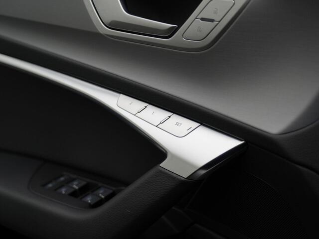Audi A6 Avant 55 TFSI e 367 pk S-tronic quattro S edition Competition / S-Line | Panoramadak | Trekhaak | Demperregeling | Head-up display | Rondomzicht camera | Geheugenstoel | Stuur-/achterbankverwarming