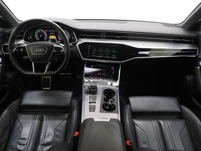 Audi A6 Avant 55 TFSI e quattro Competition Full Black | Panoramadak | B&O Audio | Camera | Keyless | Adaptive Cruise | Trekhaak | Carplay