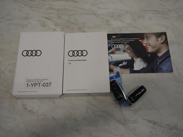 Audi A6 Avant 55 TFSI e quattro Competition Full Black | Panoramadak | B&O Audio | Camera | Keyless | Adaptive Cruise | Trekhaak | Carplay