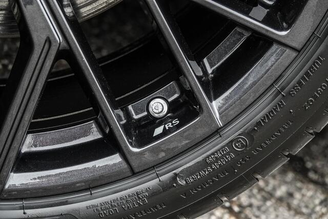 Audi A6 Avant Edition One | e-hybrid 299Pk Aut. | Quattro | Plug-in Hybrid | MMI Bijrijdersdisplay | 360° Camera | AWD-Besturing | Madeira Brown | 21''