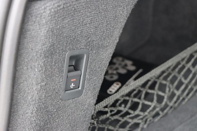 Audi A6 Avant 55 TFSI e Quattro Competition 367pk S Tronic | Elektrische stoelen | Trekhaak | Stoelverwarming | Camera