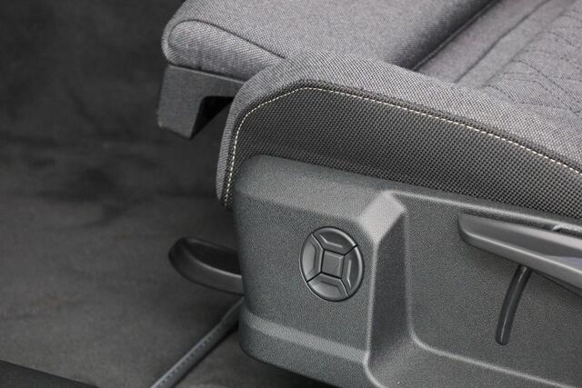 Audi A6 Avant e-hybrid 299 pk quattro S edition | Tech Plus | Velgen 5-dubbelspaak 19 inch | Warmtewerend glas, donker getint