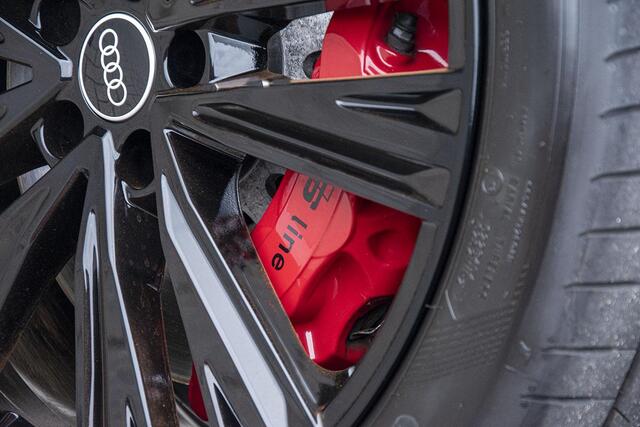 Audi A6 AVANT 55 TFSI e QUATTRO S EDITION COMPETITION