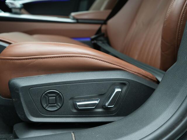 Audi A6 Avant 50 TFSI e Quattro S Line PHEV 300pk Dealer O.H. | Panodak | Adaptive Cruise | Head Up | Camera | Bang & Olufsen | Lederen Comfortzetels Memory & Ventilatie | Sfeerverlichting | Blis | Stoelen & Stuur Verwarmd | Apple Carplay | DAB | Plug In Hybrid |