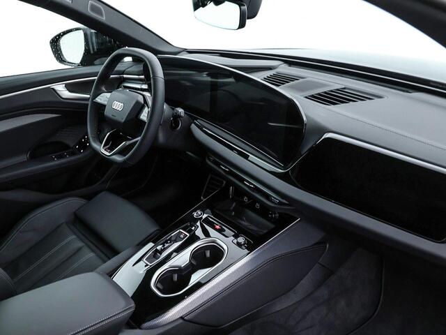 Audi A6 Avant 2.0 367pk S-tronic e-hybrid Quattro S edition Comp · 360 Camera · Servosluiting · Panorama dak · Bang & Olfusen · Elek. Stuurkolom · Bijrijder Scherm · Stoelverwarming V + A · 21'' Inch · Garantie t/m 03-03-2028