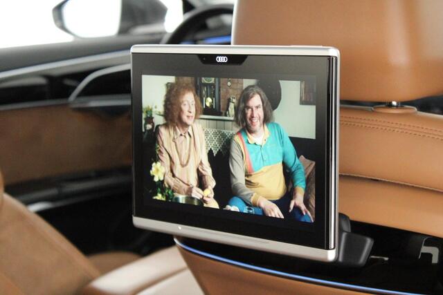 Audi A8 55 TFSI 340pk quattro Pro Line Plus Cognac Leder B&O Panoramadak Memory 360Camera Head-Up Standkachel Keyless Navigatie