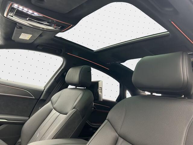 Audi A8 60 TFSI e quattro Lang 463 PK Individual Rear Seats Panoramadak Head-Up Bang en Olufsen