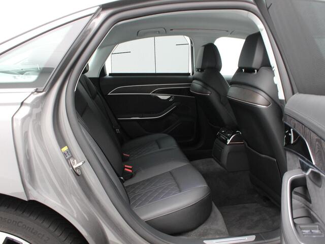 Audi A8 60 TFSi e quattro 463 Pk Automaat | Trekhaak | Stoelverwarming | Adaptive Cruise | Bang & Olufsen | Elektrische Stoelen | 360° Camera | CarPlay | 20 Inch