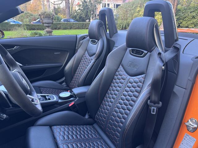 Audi CABRIOLET TTRS Roadster Quattro, Audi Exclusive