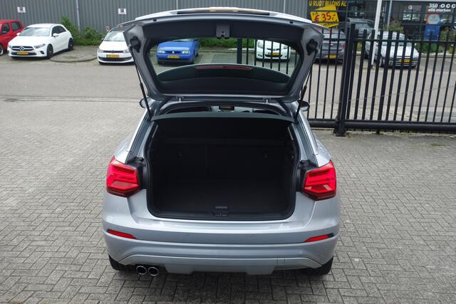 Audi Q2 1.4 TFSI CoD #limited AUTOMAAT/DEALER OND. /NAVI/CLIMA-AIRCO/L.M.VELGEN/P.SENSOREN/BLEUTOOTH/CRUISE CONTROL.