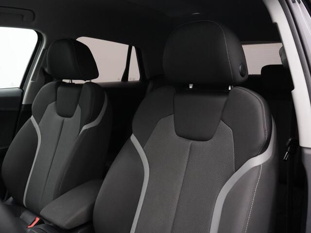 Audi Q2 35 TFSI 150 pk S-tronic Ambition | Trekhaak | Navigatie | Stoelverwarming | Carplay | Parkeersensoren achter