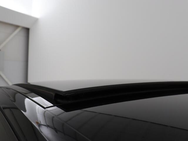 Audi Q2 1.4 TFSI S Line | Panoramadak | Stoelverwarming | Trekhaak | Virtual Cockpit | Sportstoelen | Half leder | Climate control | Parkeerhulp | 19'' lichtmetalen velgen