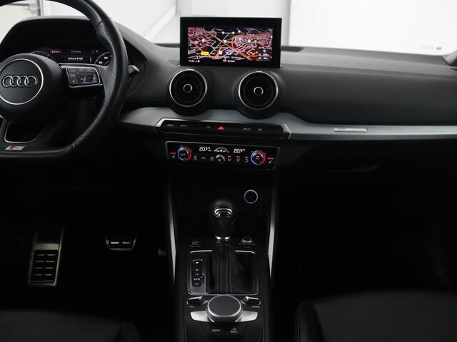 Audi Q2 1.4 TFSI S Line | Panoramadak | Stoelverwarming | Trekhaak | Virtual Cockpit | Sportstoelen | Half leder | Climate control | Parkeerhulp | 19'' lichtmetalen velgen