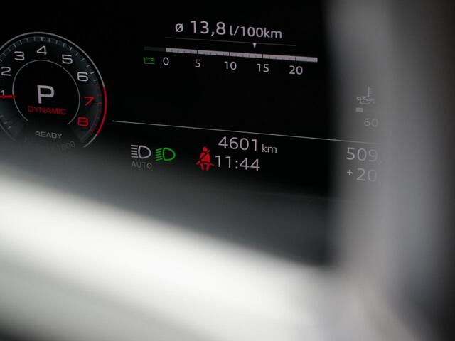 Audi Q2 35 TFSI 150 pk S-tronic Advanced edition / S-Line | Panoramadak | Trekhaak | Demperregeling | Matrix LED | Stoelverwarming