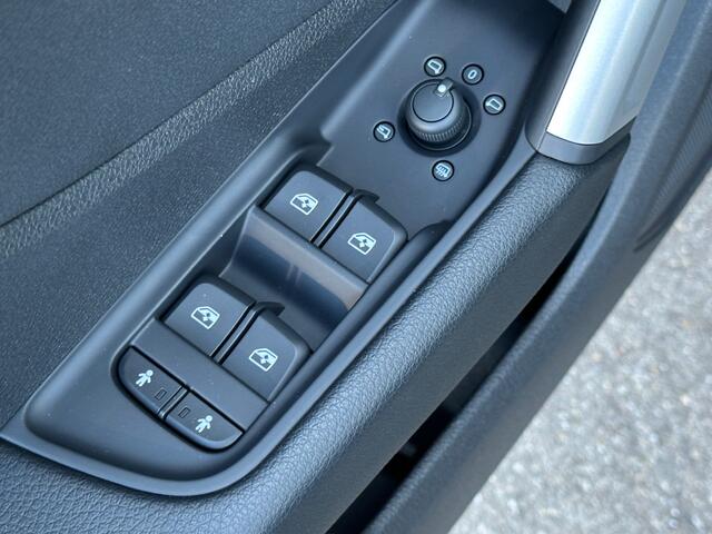 Audi Q2 35 TFSI 150pk S-tronic Advanced | Vernieuwd dashboard | Camera | Carplay | Adapt. Cruise | Rijklaar incl. garantie