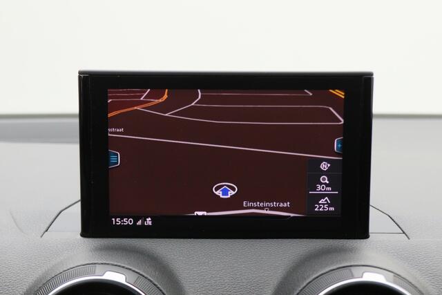 Audi Q2 30 TFSI S Edition