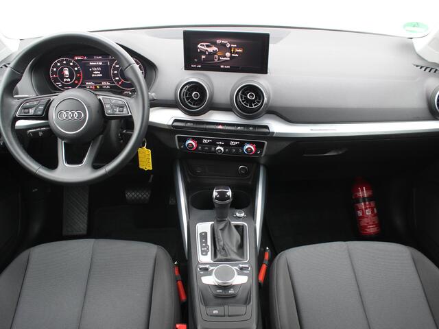 Audi Q2 35 TFSI Advanced edition AUTOMAAT / 1500KG Trekgewicht / S-Line / Navigatie + Apple Carplay/Android Auto / Cruise Control / Climate Control / Stoelverwarming Voor / Bluetooth /