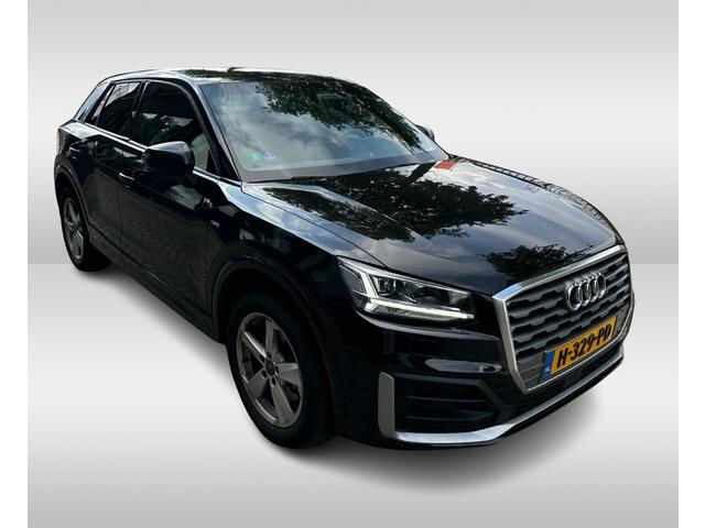 Audi Q2 30 TFSI Sport 3x S-line / Trekhaak / Navigatie / Parkeerhulp achter / 17'' / Getint glas / Cruise Control