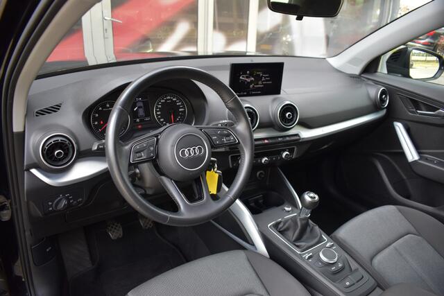 Audi Q2 30 TFSI Sport S line Edition / Parkeersensoren / LED / Multimedia / Cruise Control / Navigatie