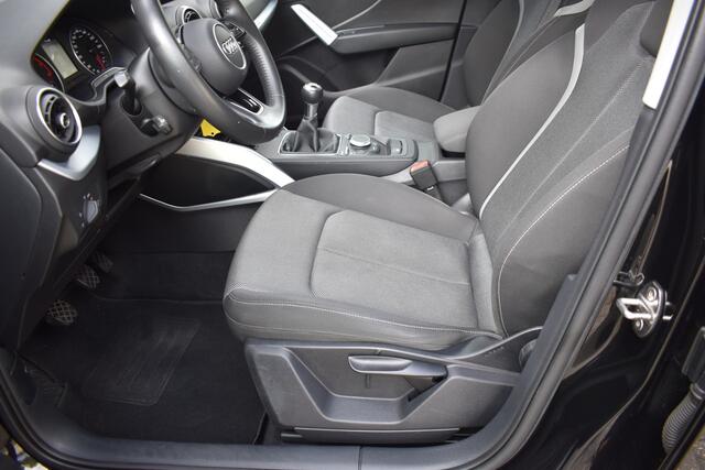 Audi Q2 30 TFSI Sport S line Edition / Parkeersensoren / LED / Multimedia / Cruise Control / Navigatie
