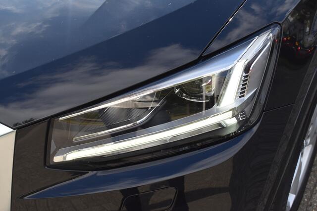 Audi Q2 30 TFSI Sport S line Edition / Parkeersensoren / LED / Multimedia / Cruise Control / Navigatie