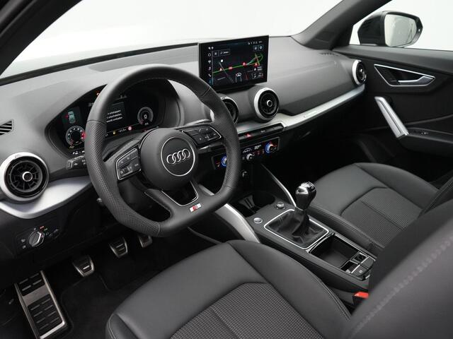 Audi Q2 30 TFSI 116 pk S Edition | Matrix LED koplampen | Trekhaak | Sportonderstel | Parkeersensoren achter | Optiekpakket zwart | 19 inch