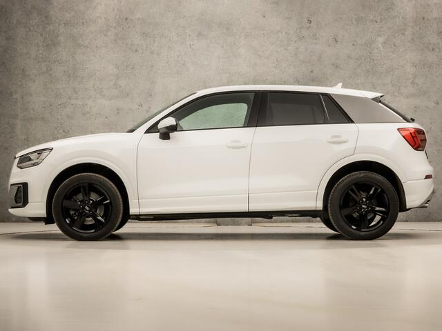 Audi Q2 1.0 TFSI Sport (GROOT NAVI, PLAT SPORTSTUUR, ZWART HEMEL, LED KOPLAMPEN, SPORTSTOELEN, GETINT GLAS, PARKEERSENSOREN, CLIMATE CONTROL, NIEUWSTAAT)