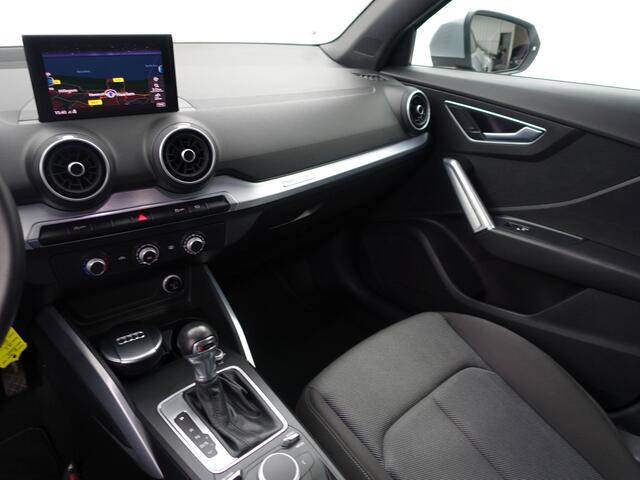 Audi Q2 1.4 TFSI 150pk S Line Black Optic Aut- Sport Interieur, Navigatie, Park Assist, Cruise, Trekhaak