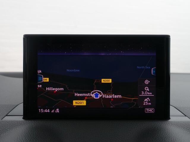 Audi Q2 1.4 TFSI 150pk S Line Black Optic Aut- Sport Interieur, Navigatie, Park Assist, Cruise, Trekhaak