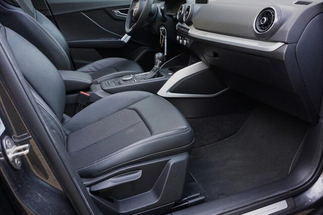 Audi Q2 35 TFSI S Edition Schuif/kanteldak !Lage Kilometerstand!