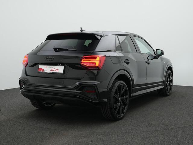 Audi Q2 35 TFSI 150 pk S-tronic S edition / S-Line | Matrix LED | Navigatie | Parkeersensoren achter | Carplay