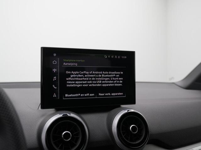 Audi Q2 35 TFSI 150 pk S-tronic S edition / S-Line | Matrix LED | Navigatie | Parkeersensoren achter | Carplay
