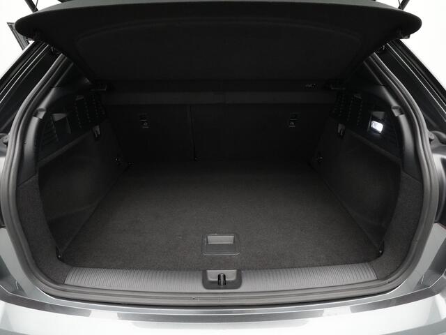 Audi Q2 35 TFSI 150pkS-tronic S-line Navigatie Privacy glas viritueel cockpit 92