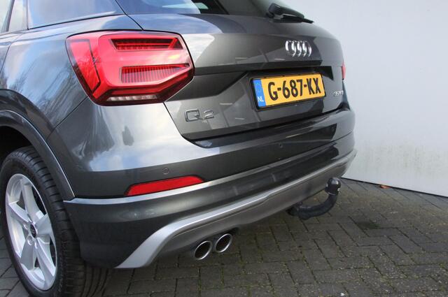 Audi Q2 35 TFSI S Edition / S Line / Navigatie/ Parkeersensoren/ Trekhaak afneembaar