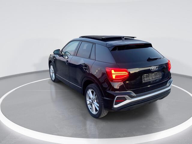 Audi Q2 35 TFSI 150PK S-Tronic S Edition · Panoramadak · Apple/Android · Camera + Parkeersensoren