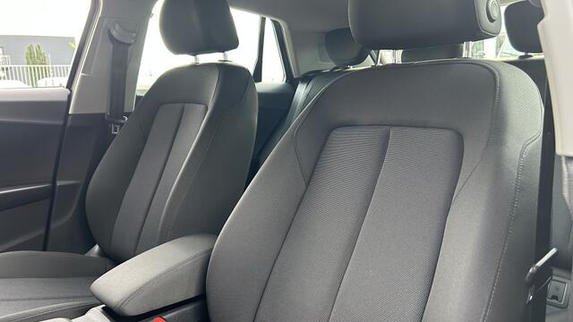 Audi Q2 35 TFSI Business Edition | Apple Car Play | LED koplampen
