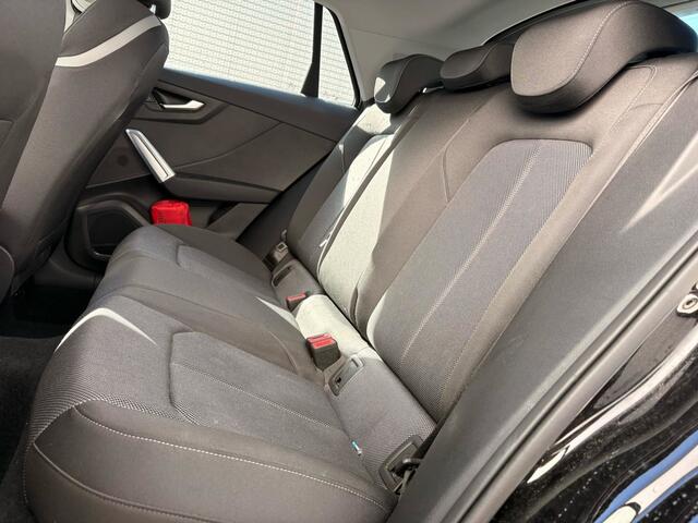 Audi Q2 35 TFSI 150Pk Epic / PDC V+A / Sportstoelen / DAB Radio