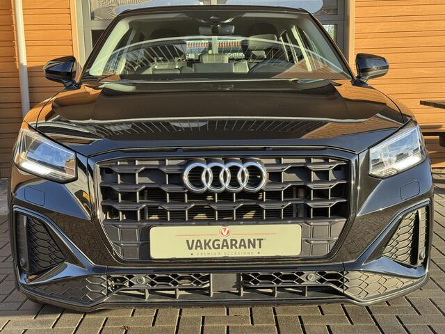 Audi Q2 35 TFSI S-line,Cam,Carpl,Navi,Cruise,Leer